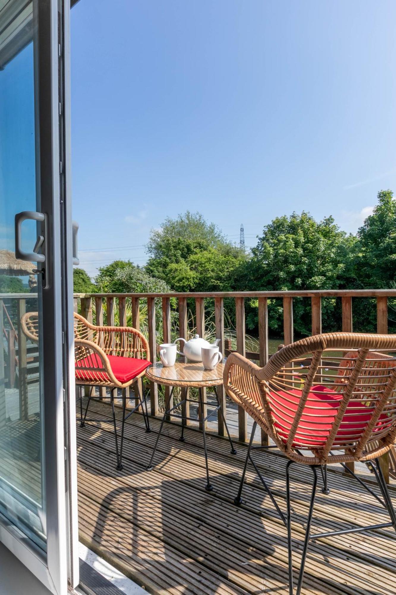 Riverside Escape Iden Rye Villa Luaran gambar